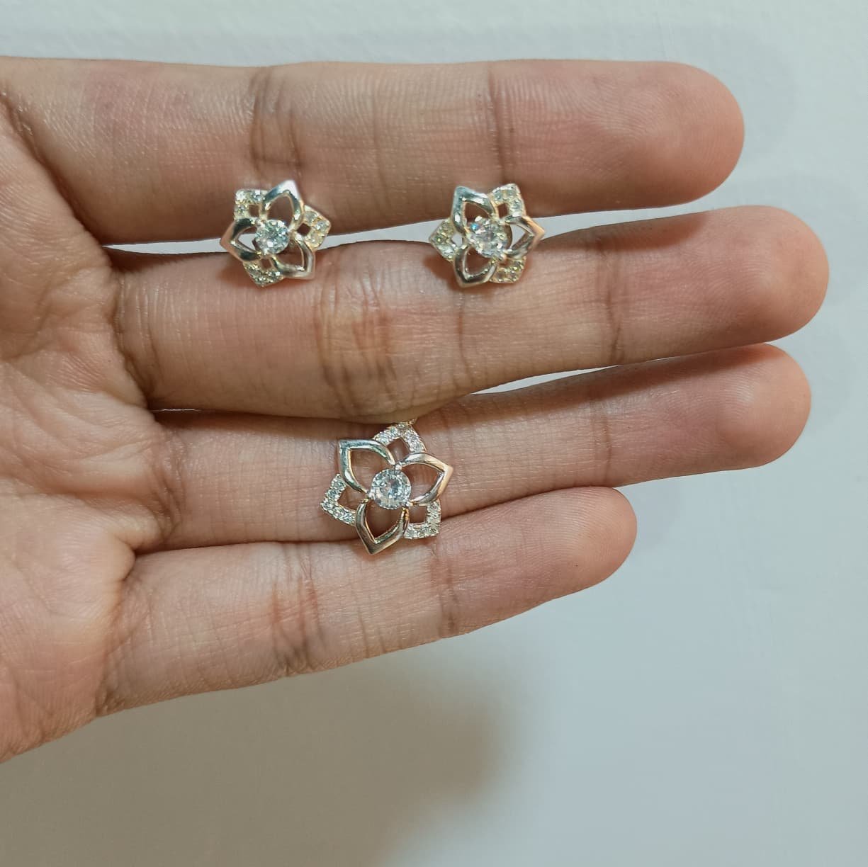 JUEGO ESTILO ESTRELLAS 