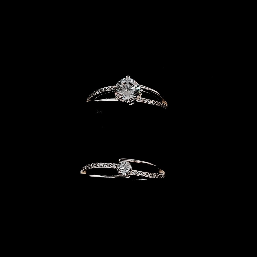 ANILLO COMPROMISO CON CIRCONIAS 