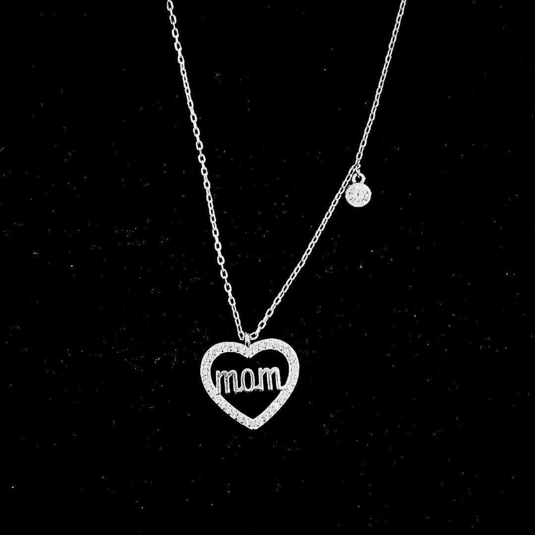 GARGANTILLA CON CORAZON "MOM"