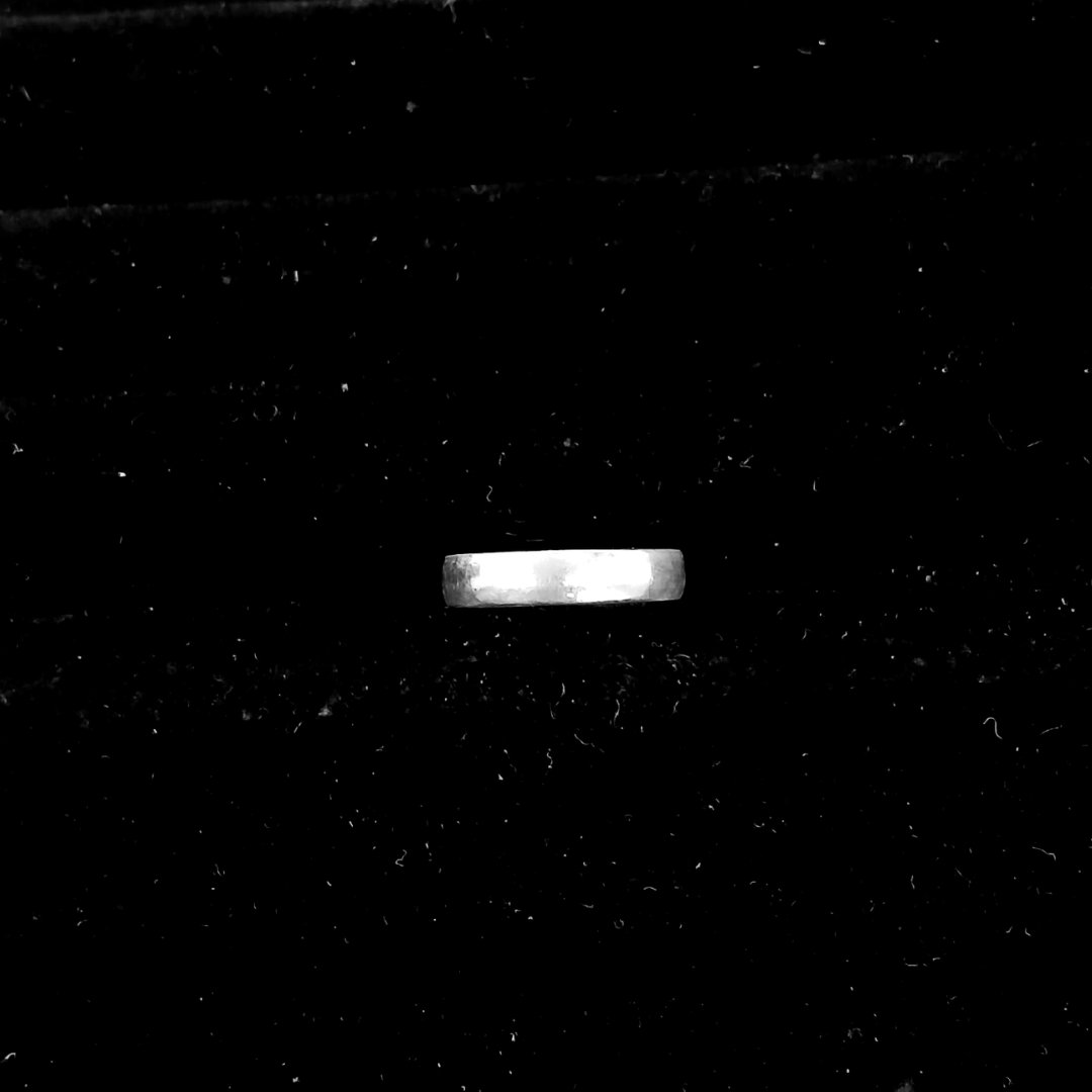 ANILLO DE CABALLERO LIS