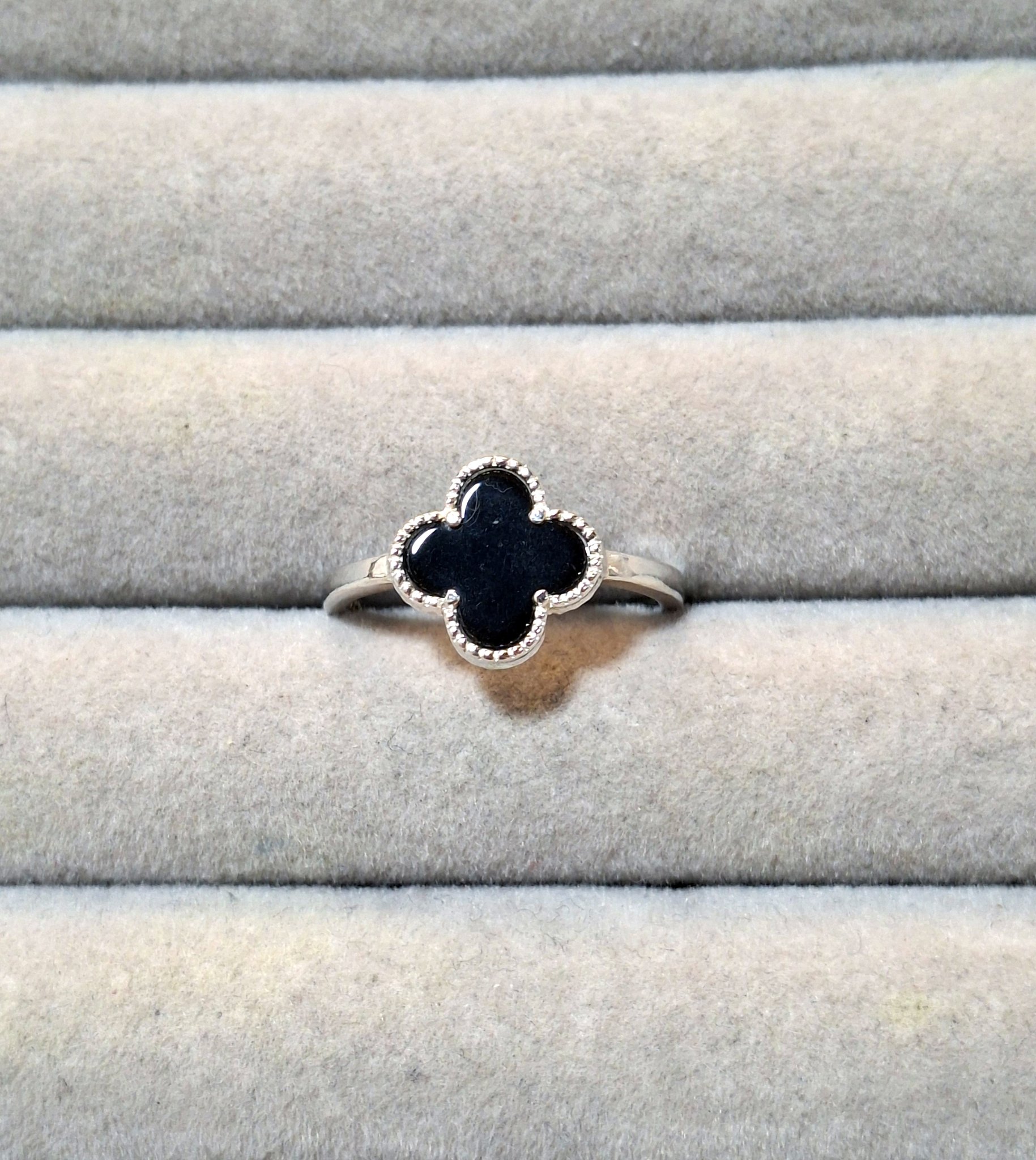 ANILLO VAN CLEEF NEGRO 