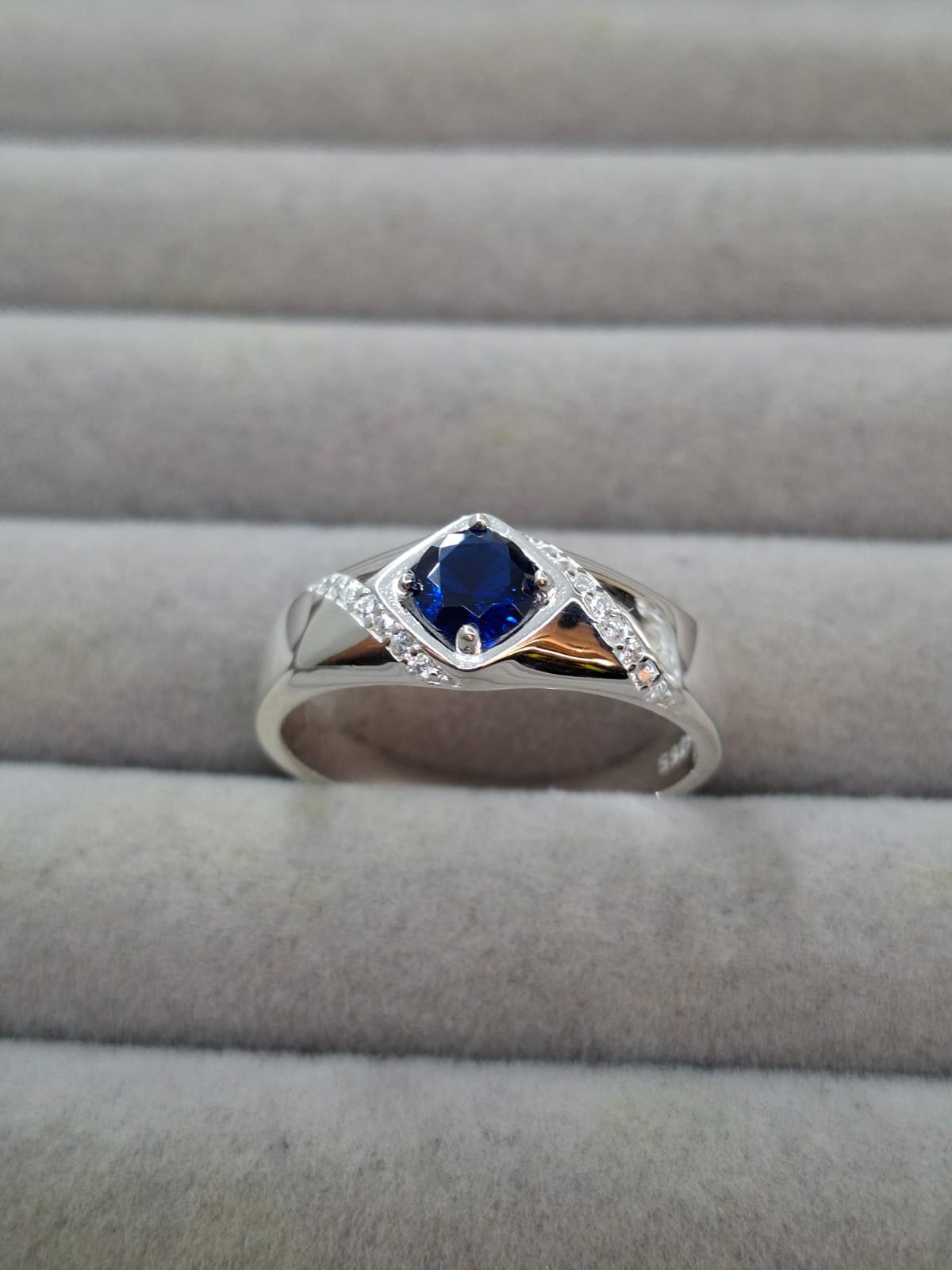 ANILLO ROMBO