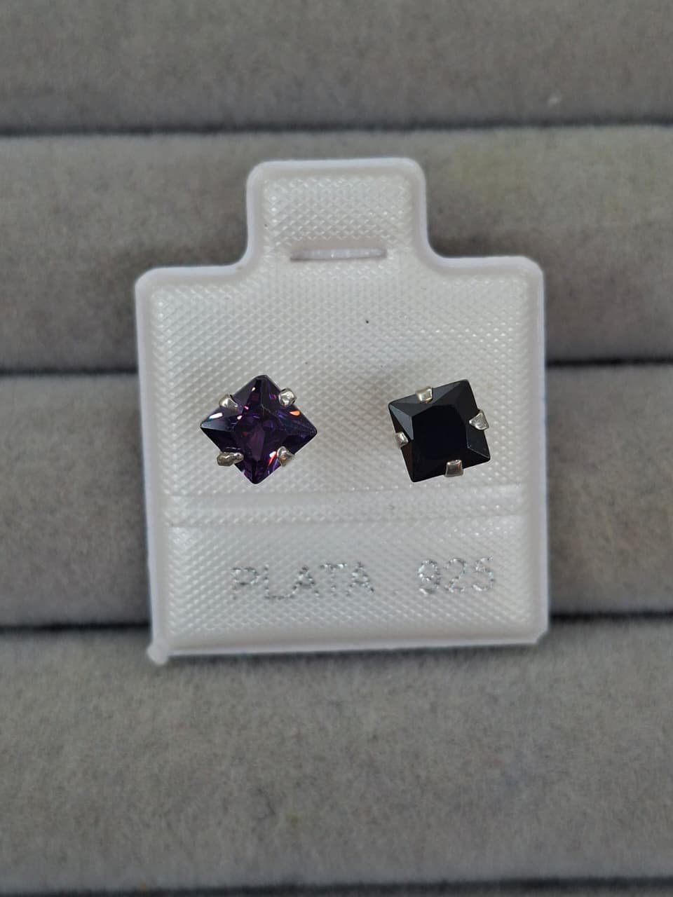 ARETE PEGADO