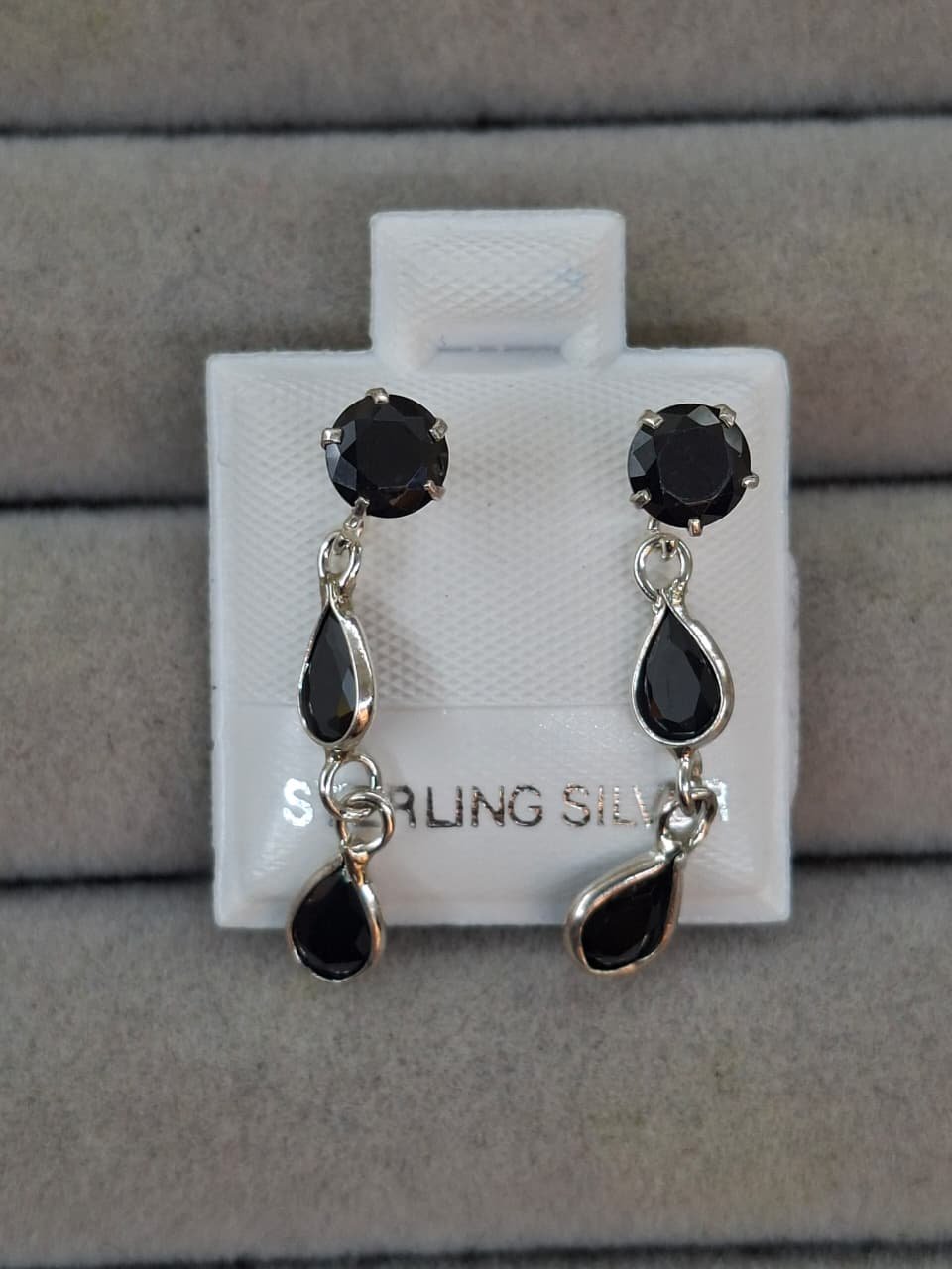 ARETE CORONA LAGRIMAS