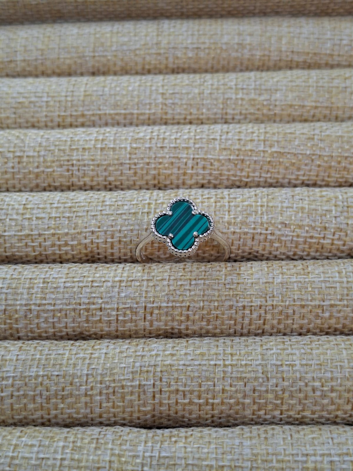 ANILLO TREBOL