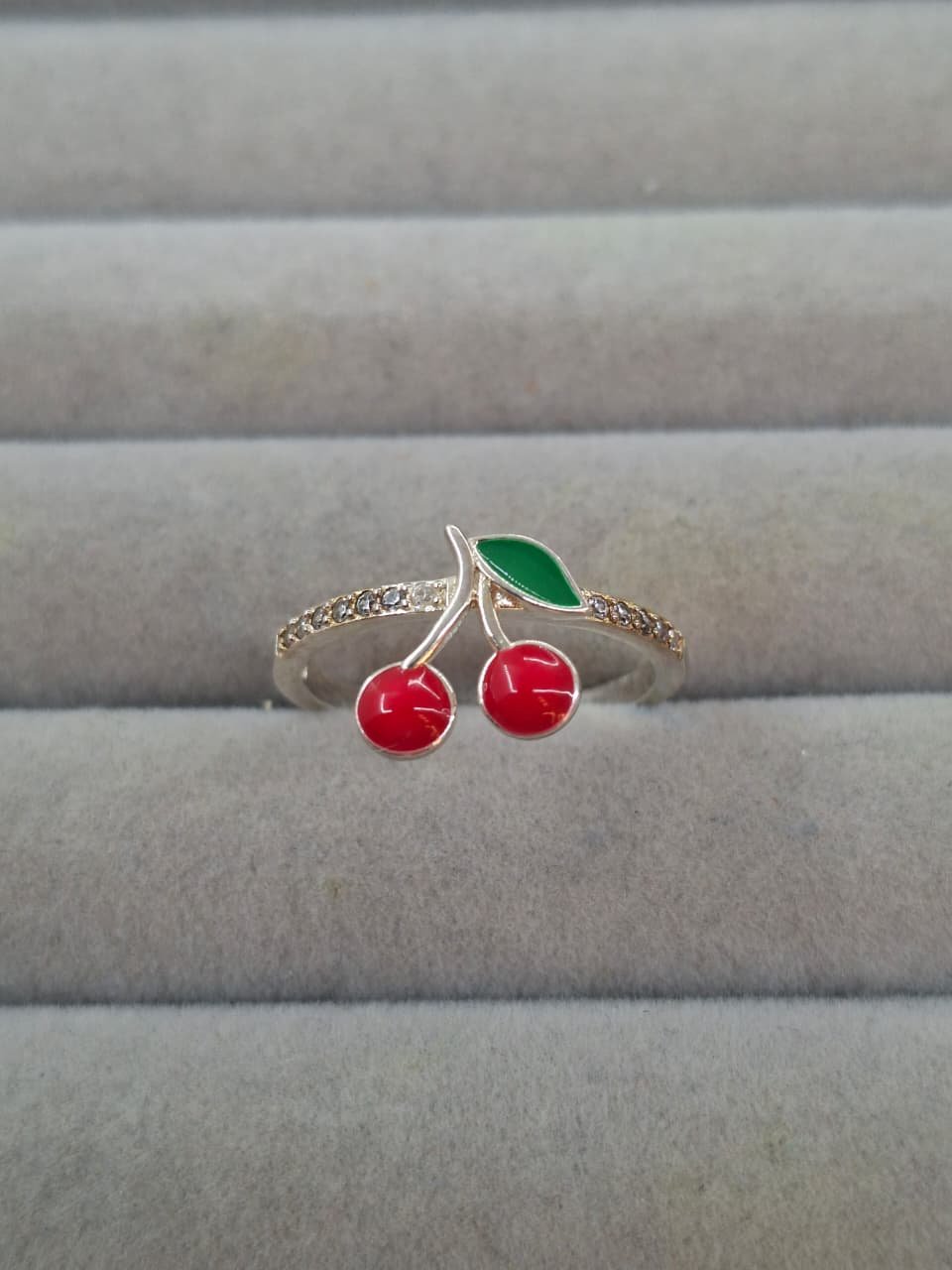 ANILLO CEREZA