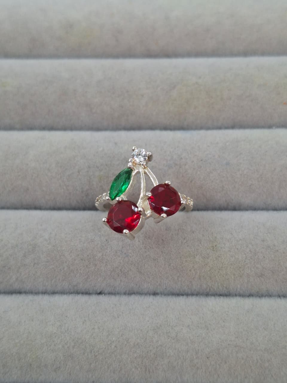 ANILLO CEREZA