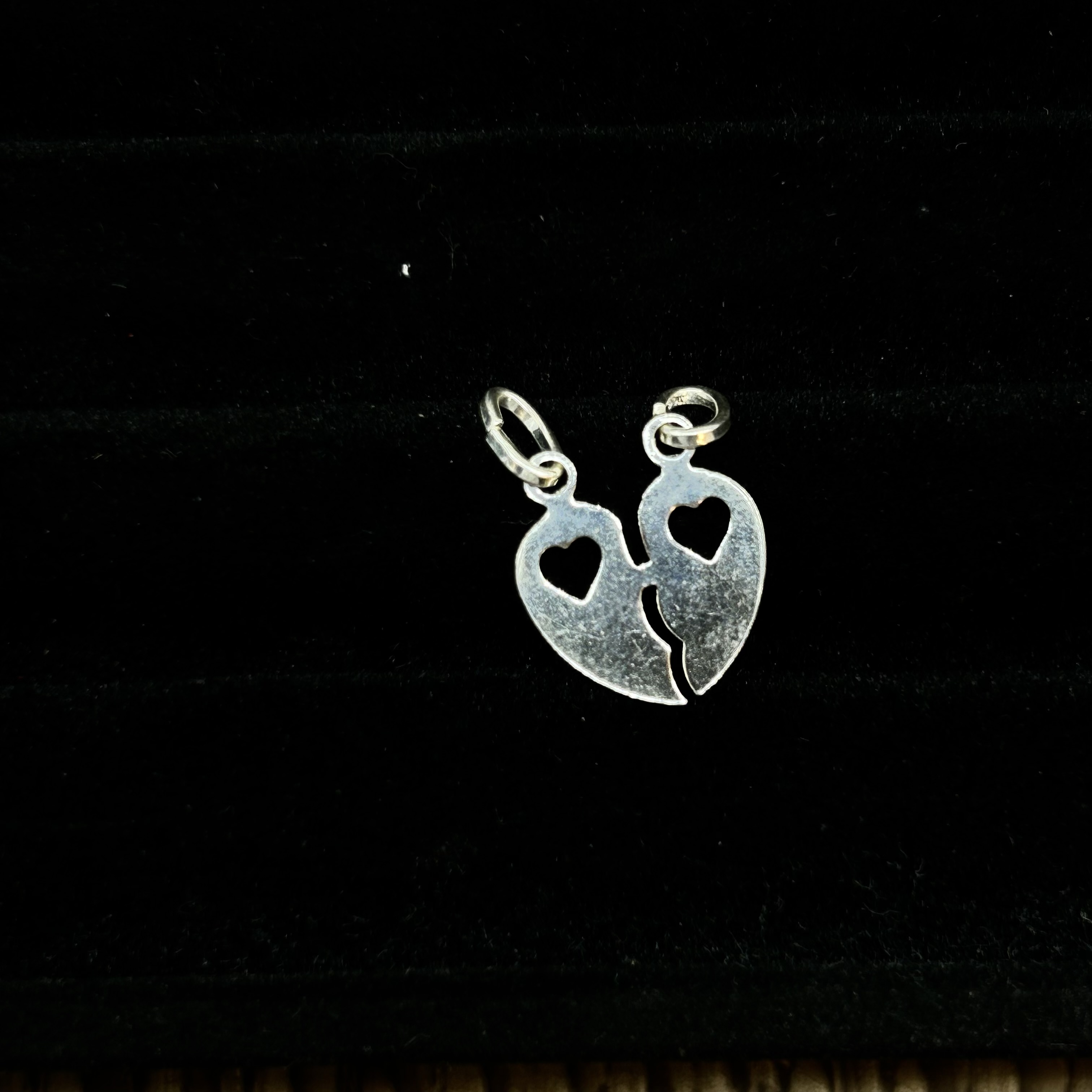 DIJE CORAZÓN PARTIBLE