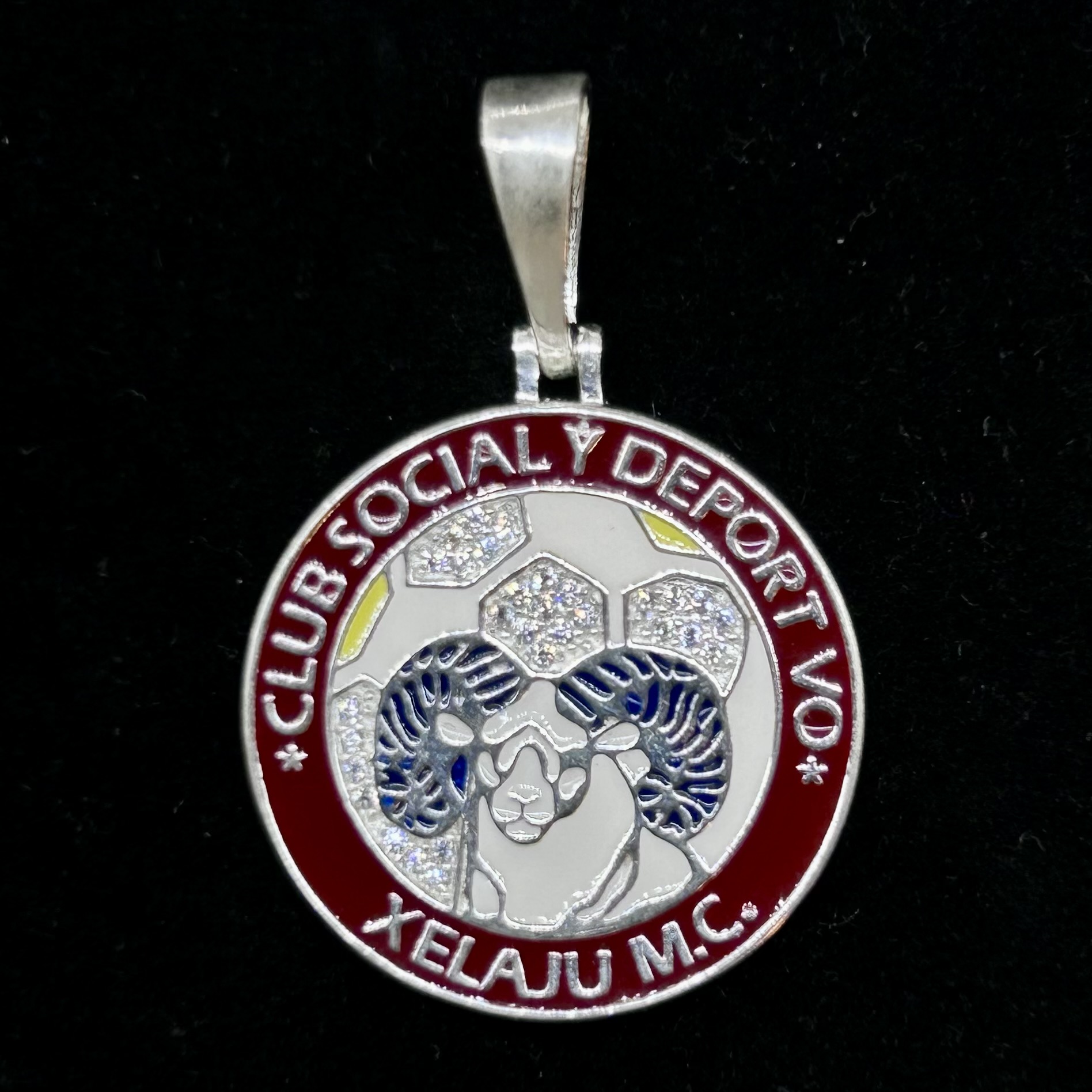 DIJE ESCUDO XELAJÚ M.C 