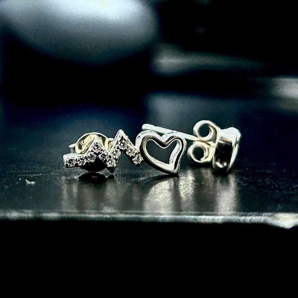 ARETE CORAZÓN Y LÍNEA DE LATIDO