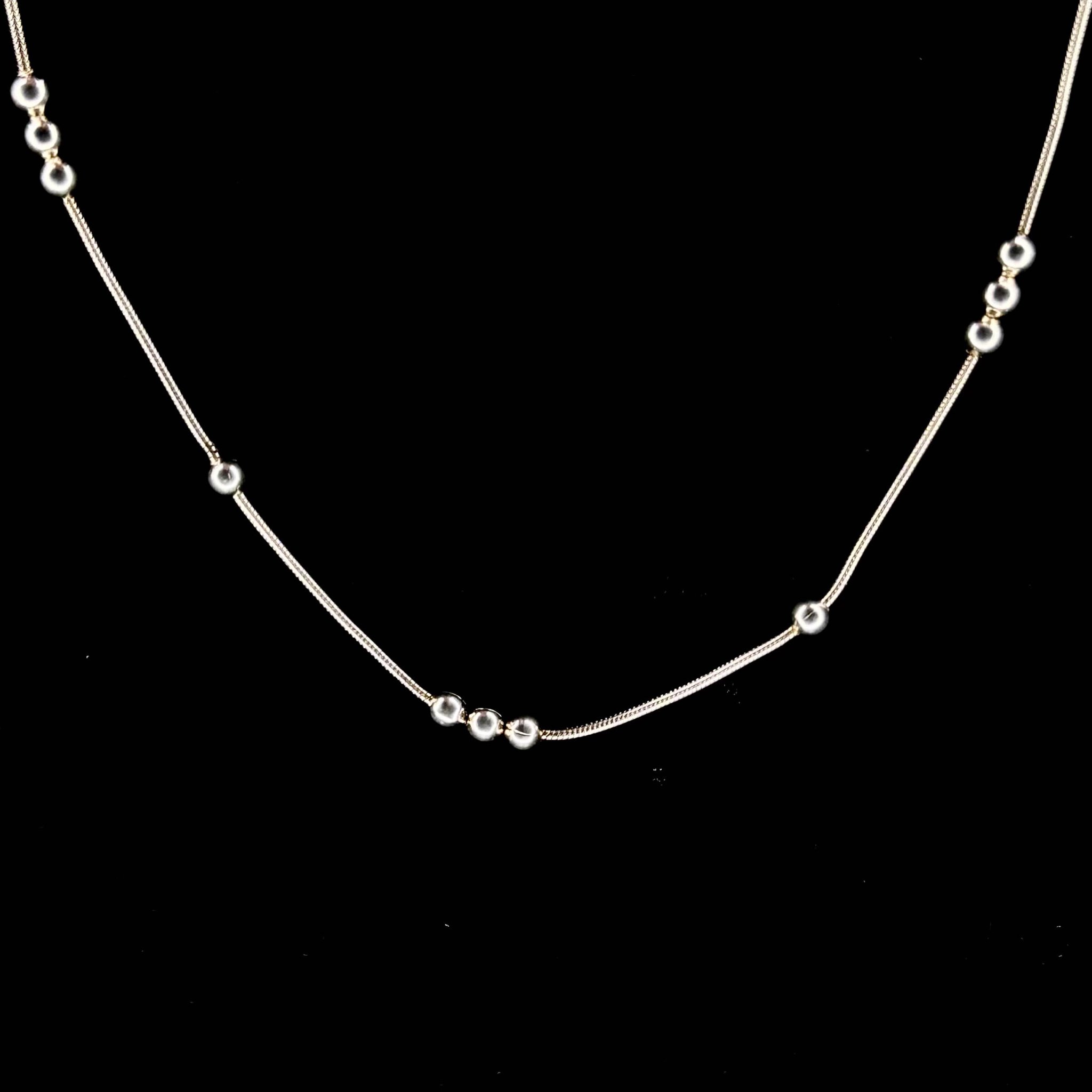 CADENA COLA DE ROTON CON BOLITAS