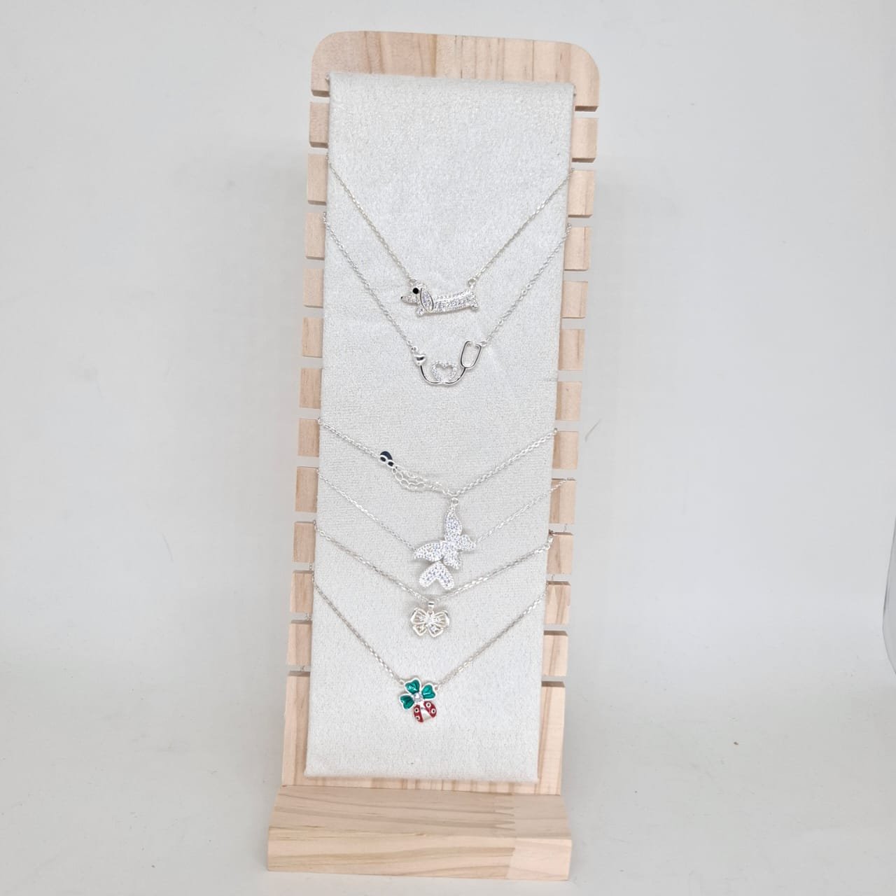 EXIBIDOR CADENA CUADRO