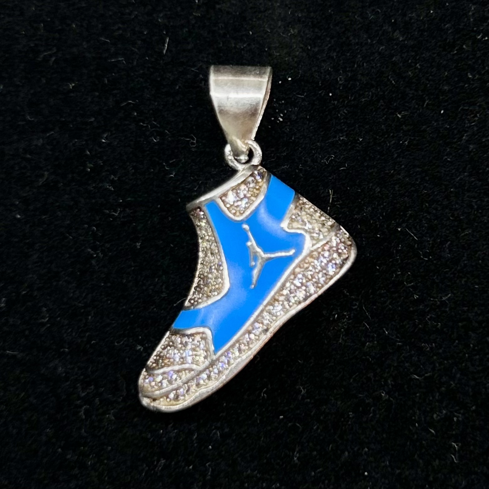 DIJE TENIS ESTILO URBANO (JORDAN) 