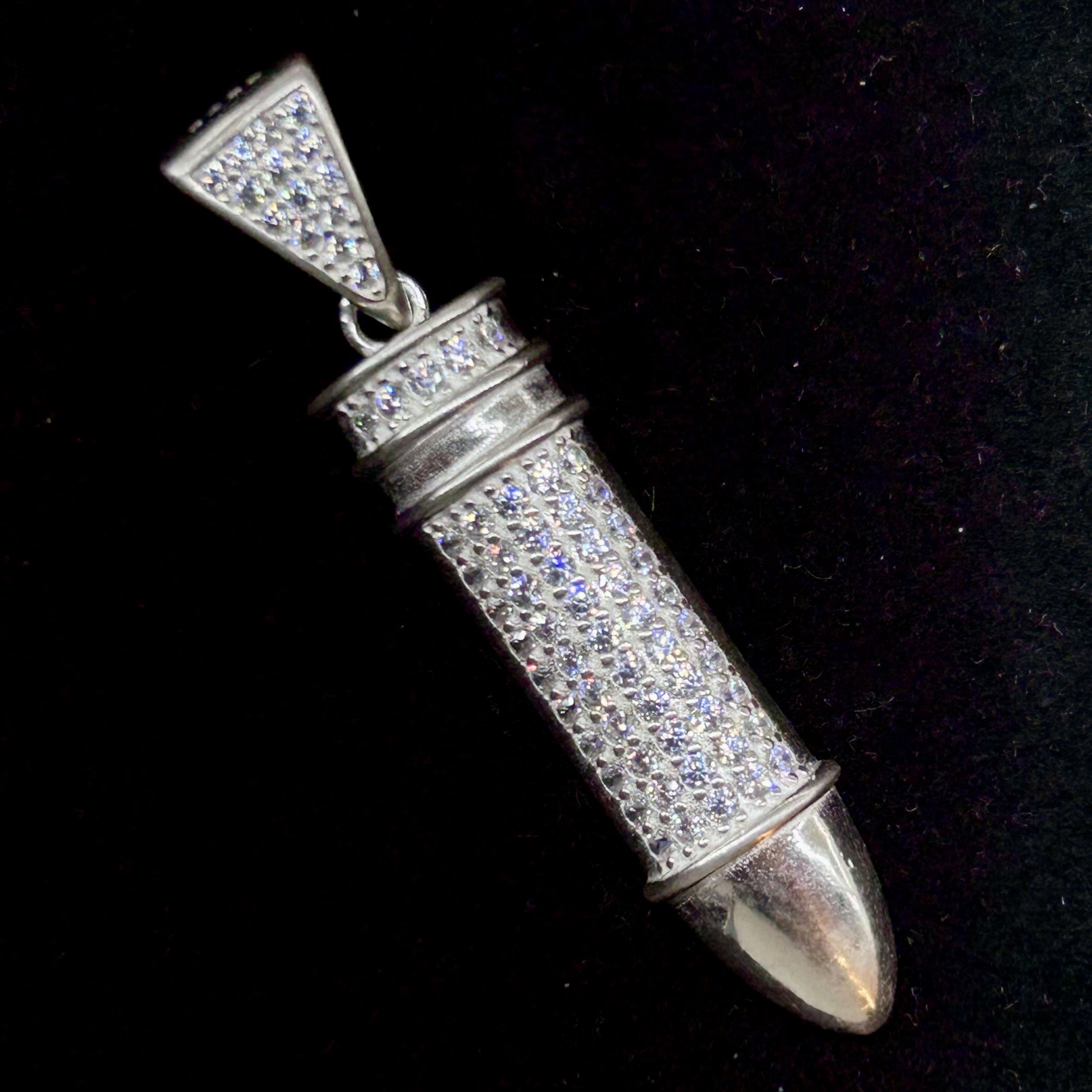 DIJE BALA CON BRILLO 