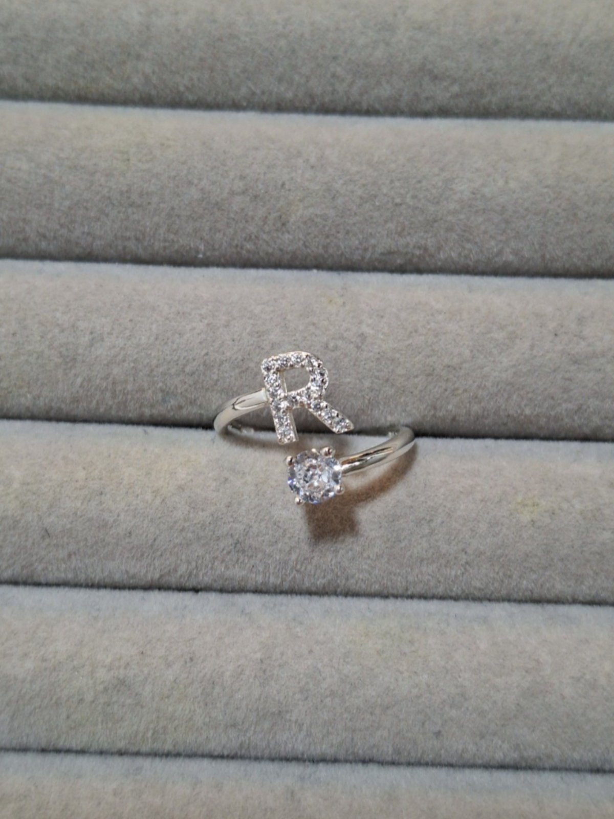 ANILLO AJUS LETRA R