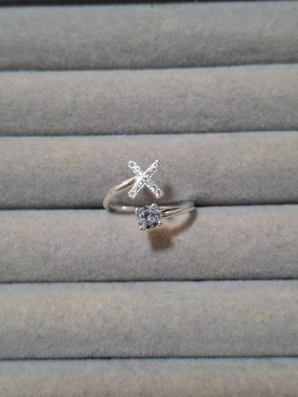 ANILLO AJUS LETRA X