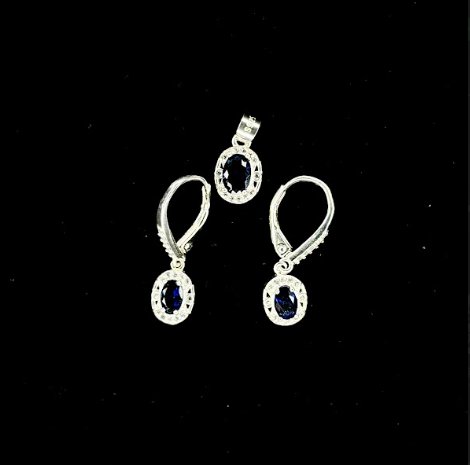 JUEGO ELEGANTE CON COLGANTE AZUL 